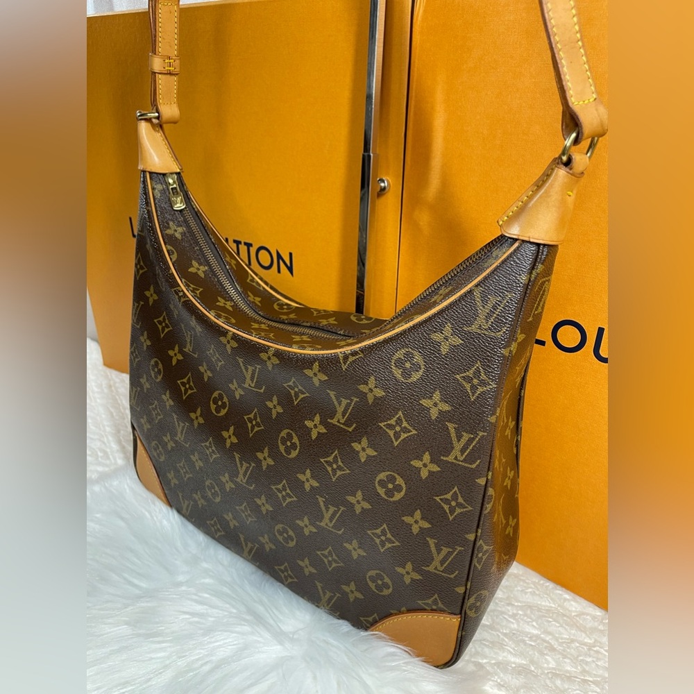 🌸MONOGRAM BOULOGNE 35 SHOULDER BAG - Picture 5 of 16